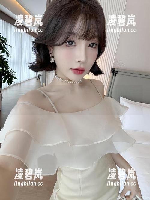 微密圈 - 徐莉芝的图包，听姐姐拉小提琴，难道不该被好好品味？