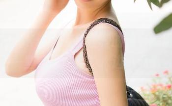 推女神 – Kiren_程程程的泳装原图，集合了一些意想不到的水边小姿势合集