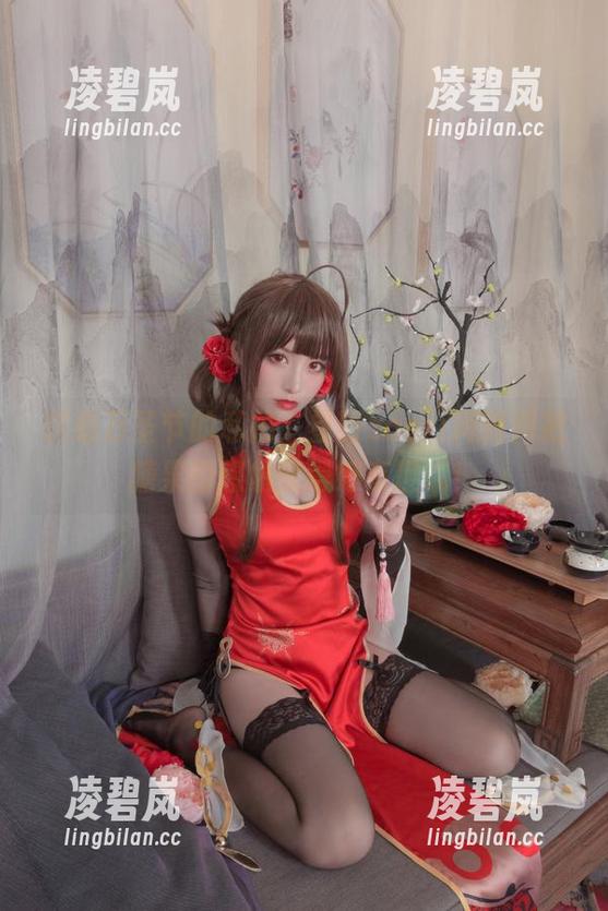 这组万圣节的私拍，星野saori用图片把糖果的想象变得好有趣哦！