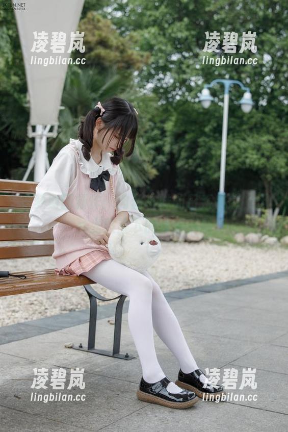 森萝财团新作：肉丝小妹的日系魅惑，无圣光照耀下的冷暖交融