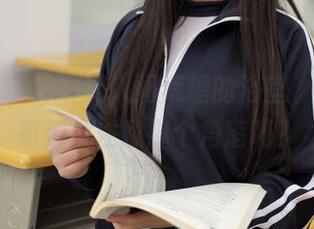 模范学院 – 说到人间荒糖的浴室，难道大家都没注意那个角落吗？