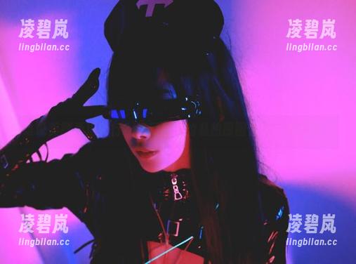 谁说美腿看过就行？清颜颜子的私拍原图值得一再回味。