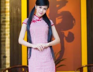 爱蜜社 – 蓝天白云不如萌白酱的高清原图：灰丝的绝妙搭配，有点心中狂欢的节奏！