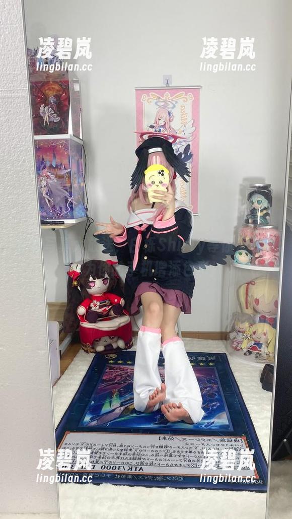 泳装写真大放送，白栎Shirly等你来下载，为你的手机增添色彩！