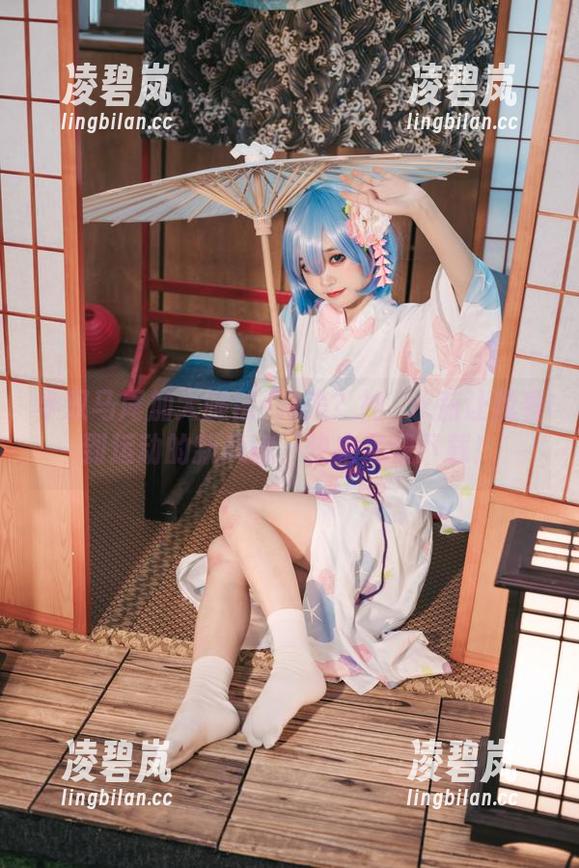 半双马尾加大腿袜=完美？神沢永莉让我看到运动的新风貌，快来免费下载！