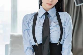 秀人网 – 看了利世的这组睡裙美腿写真，抱歉理智我又崩溃了，太美了你说是不是？
