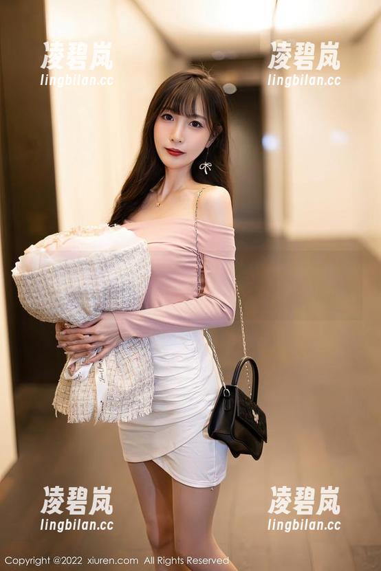 秀人网 - 一见倾心：媛宝儿boa裤里丝的独家写真图集