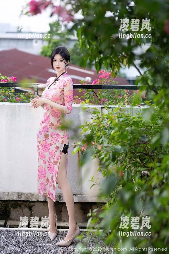 秀人网 - 徐莉芝Botty的套装写真集：不是你想的那样，你确定要下载吗？