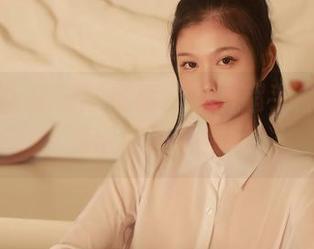 秀人网 – 妹妹的写真：原图超乎你的想象，油田溪溪真会玩！