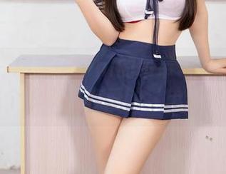 秀人网 – 糯美子nini的吊带写真：美图也不是个没谈过恋爱的‘单身狗’！
