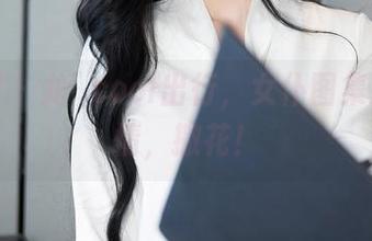 秀人网 – 龙籹cool出行，女仆图集来搞事情，撒花！