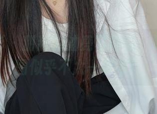 绮梦摄影 – 甜甜的油亮写真集，原图跟美图似乎不太一样呀！