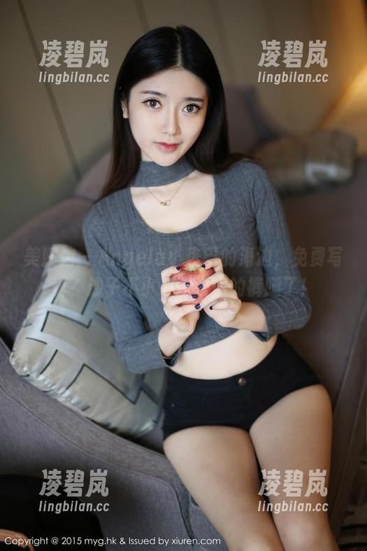 美媛馆 - Angela小热巴的海边，免费写真，沙子不小心跑进你的裤腿了！