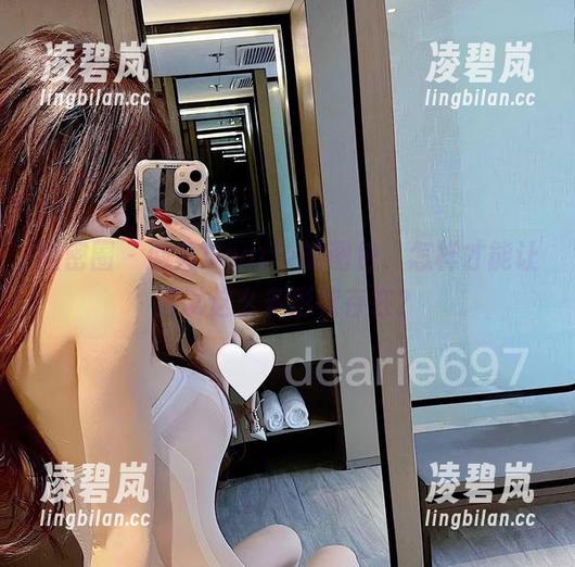 微密圈 - 脸红Dearie的图包，怎样才能让爱以这么多形状存在？