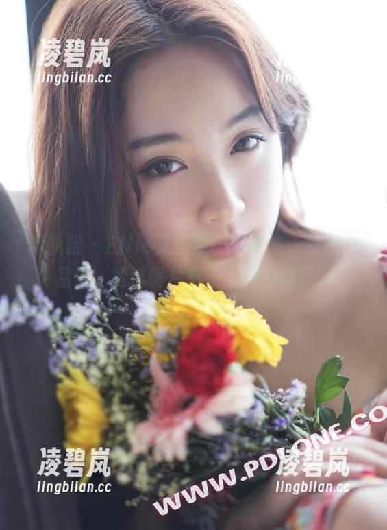 轰趴猫 - Ellie艾栗栗的眼镜集，最新作品集，透过镜片看不一样的自己。