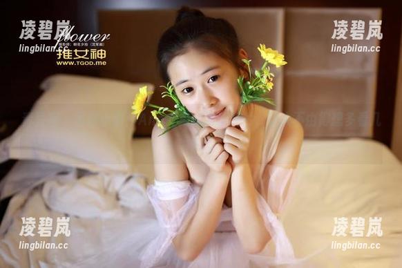 青豆客 - 圣诞小调：Ann尤美的高清照片，让人不由得想多看几眼