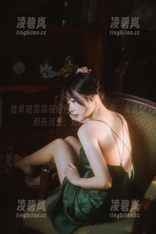 香草喵露露 香草喵露露在绿色泳衣里的作品,资源全都在这里,别藏着掖着了!